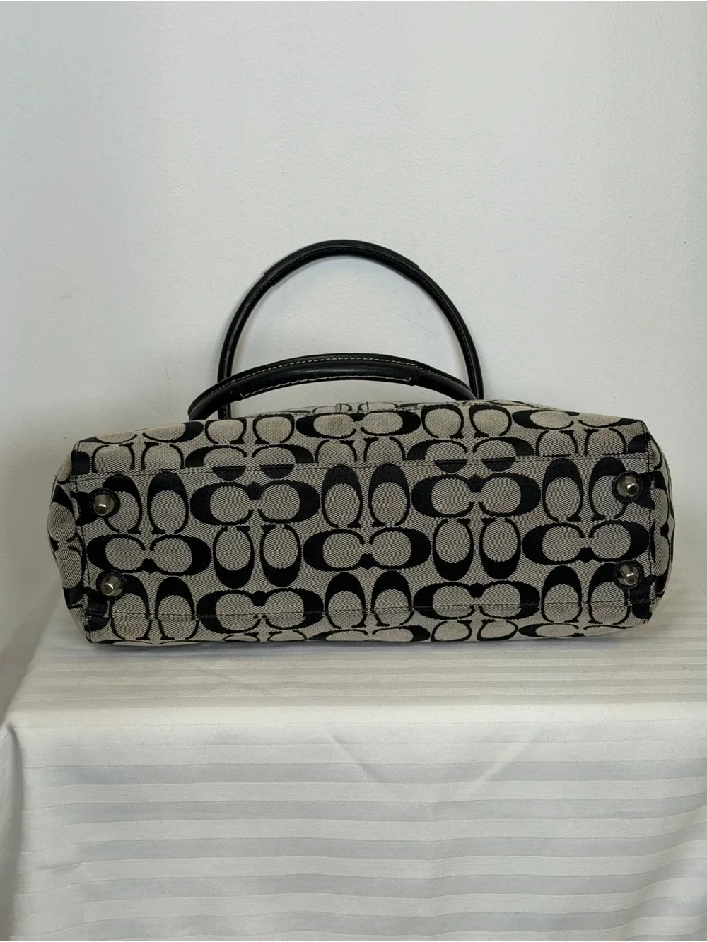 COACH | Vintage ‘Hampton’ Signature Monogram Black & Gray Bag Leather Trim - Picture 8 of 15